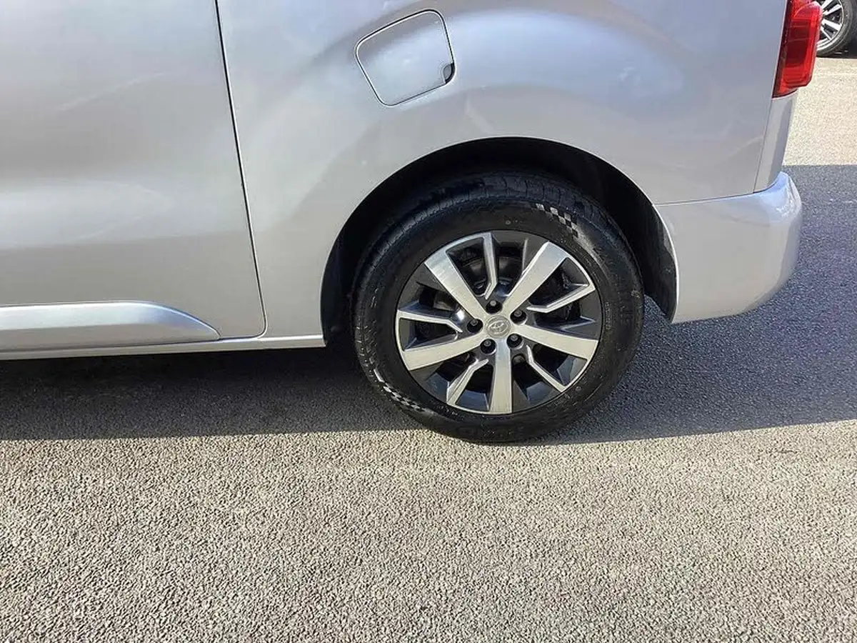 2019-toyota-proace-verso-20d-family-150ps-l1ss-big-18