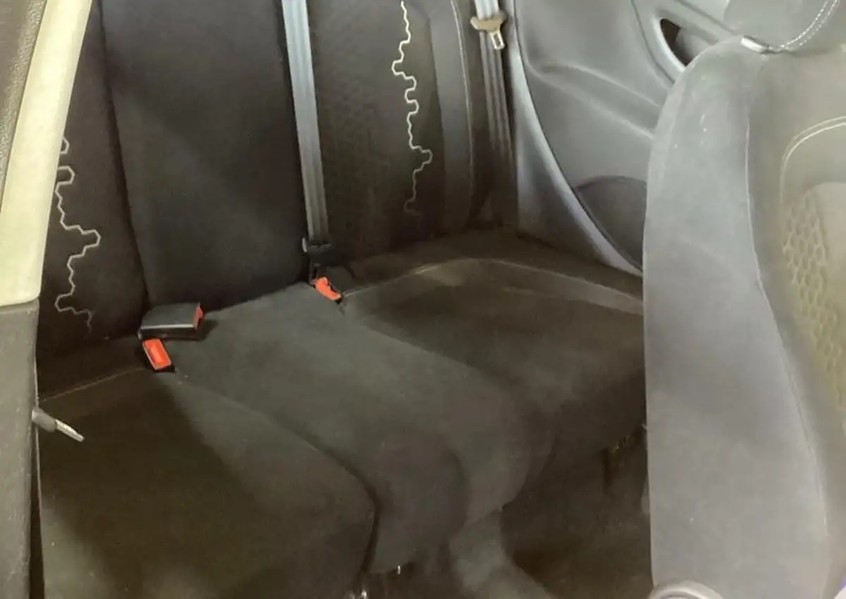 2013-fiat-punto-14-easy-8v-77bhp-ss-3d-dualogic-big-21