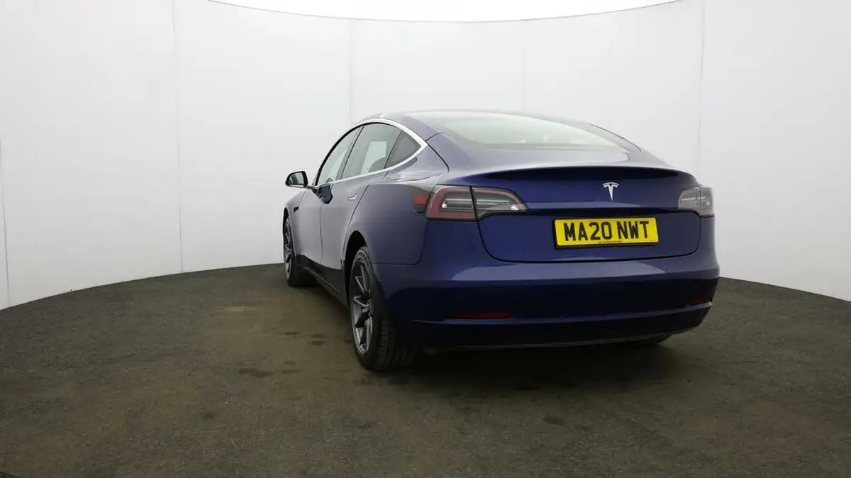 2020-tesla-model-3-e-standard-plus-big-22