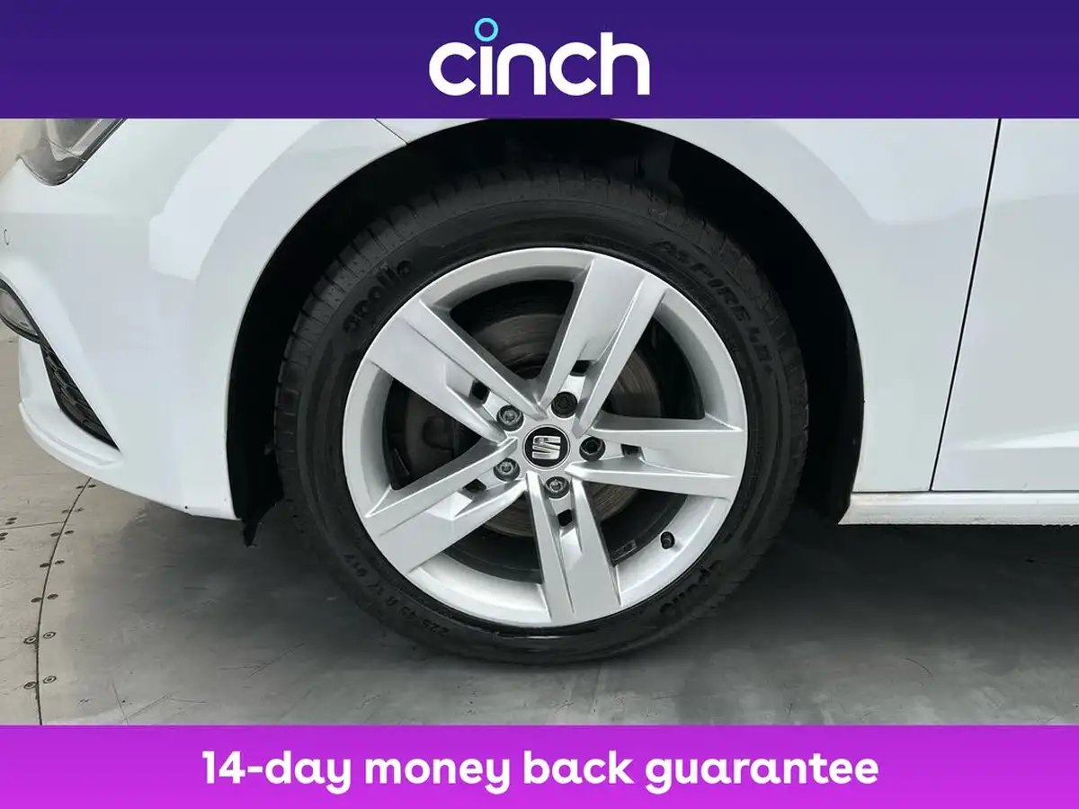 2019-seat-leon-20-tsi-fr-hatchback-big-16