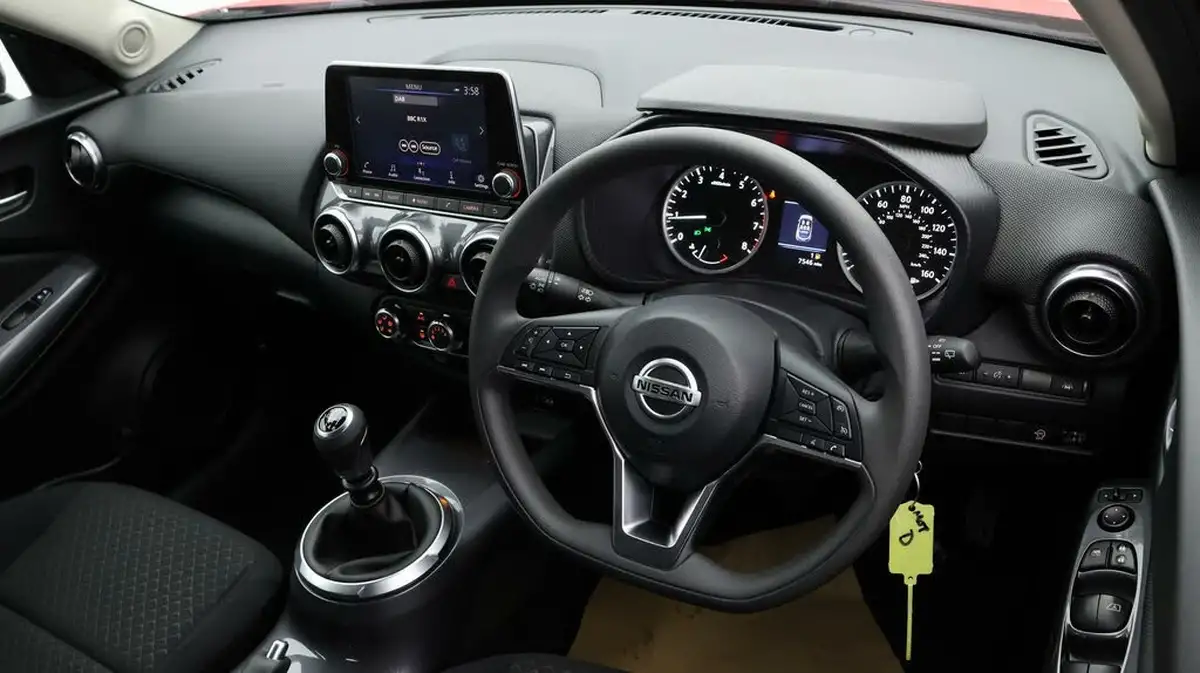 2021-nissan-juke-10-dig-t-acenta-big-8
