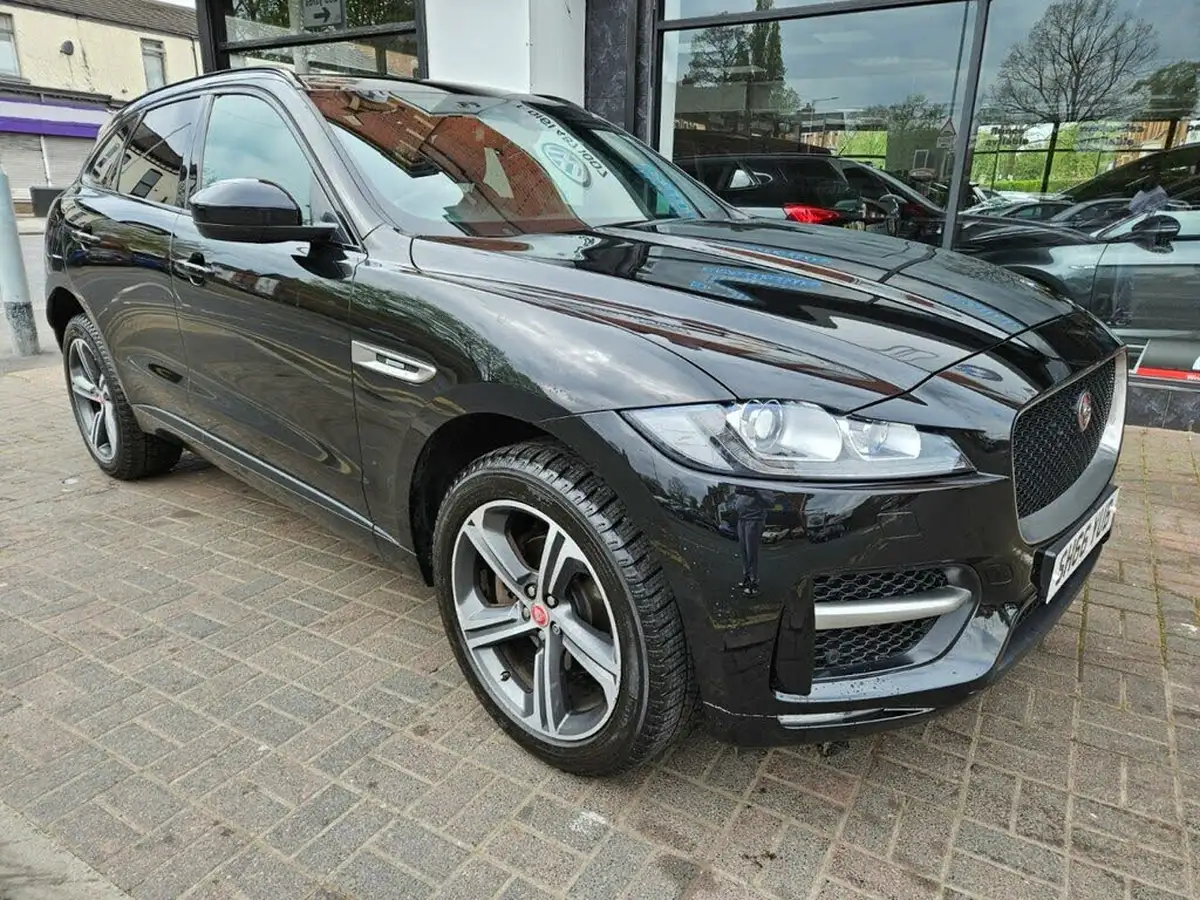 2016-jaguar-f-pace-20-i4d-r-sport-awd-auto-big-37