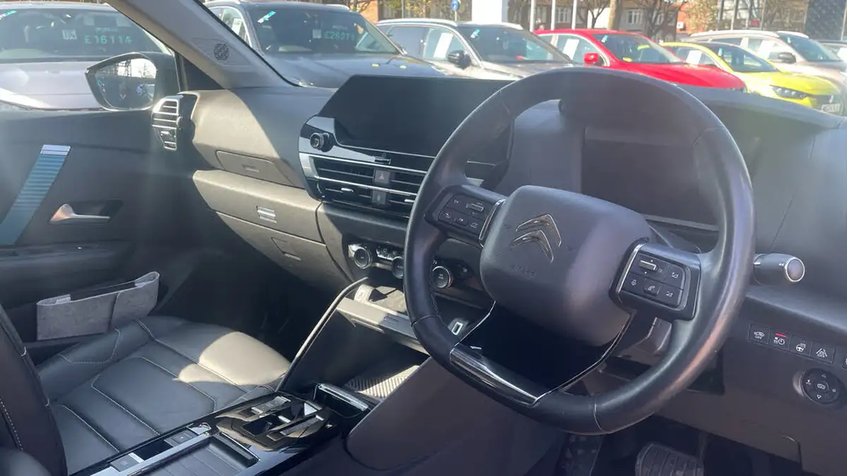 2021-citroen-c4-e-shine-plus-big-10