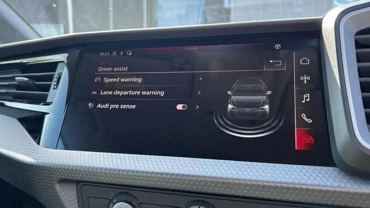 2023-audi-a1-10-30-tfsi-sport-s-tronic-big-35
