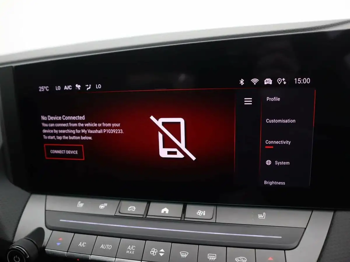 2023-vauxhall-astra-12-turbo-gs-hatchback-big-13