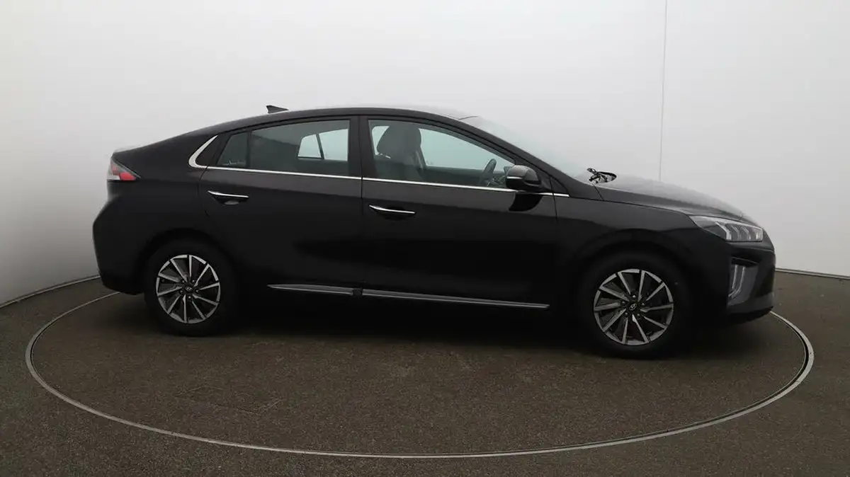 2021-hyundai-ioniq-e-premium-electric-100kw-big-39