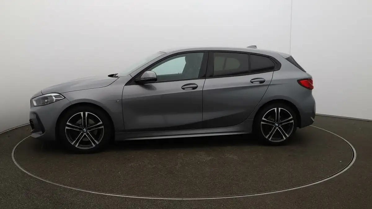 2023-bmw-1-series-15-118i-m-sport-lcp-dct-big-4