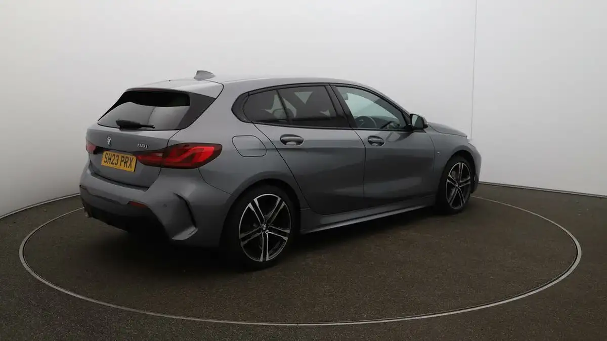 2023-bmw-1-series-15-118i-m-sport-lcp-dct-big-46