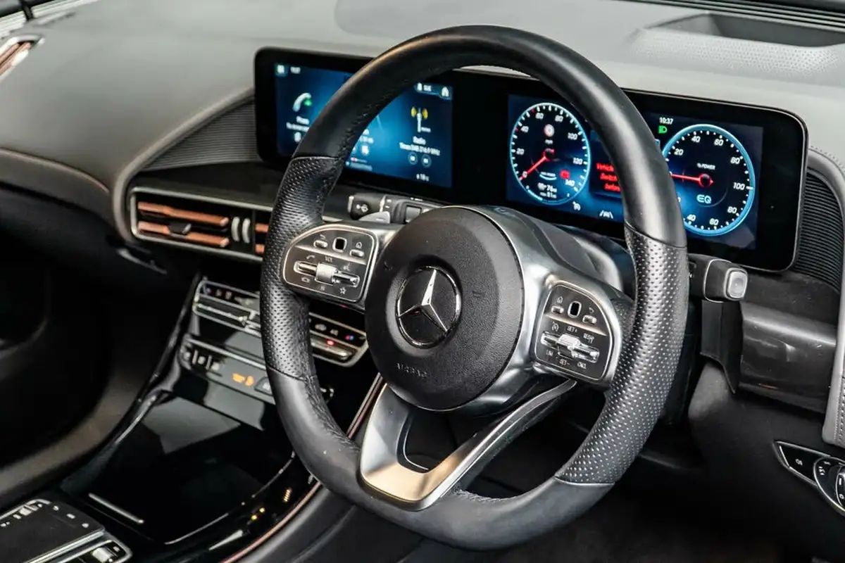 2022-mercedes-benz-eqc-e-eqc-400-amg-line-premium-plus-big-27