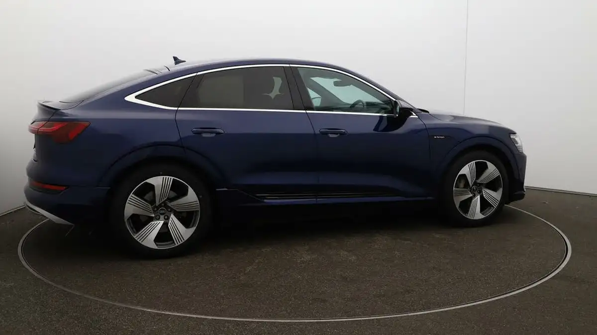 2022-audi-e-tron-55e-s-line-sportback-big-44