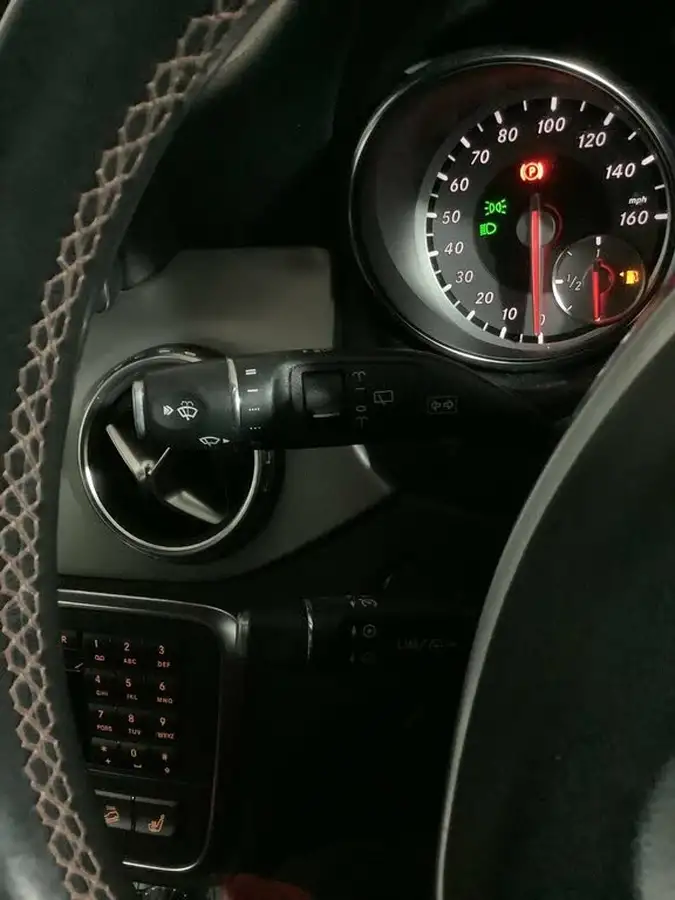 2015-mercedes-benz-gla-class-21cdi-amg-line-168bhp-premium-plus-4matic-big-16