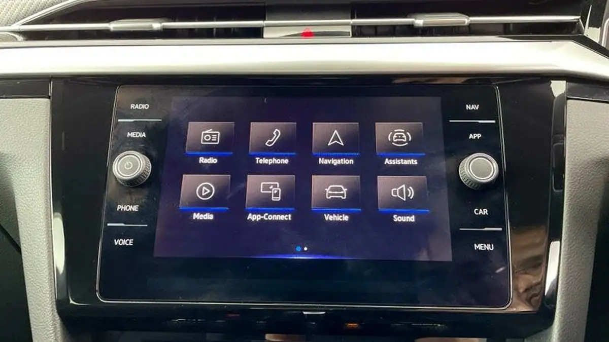2023-volkswagen-arteon-20-tsi-r-shooting-brake-big-18