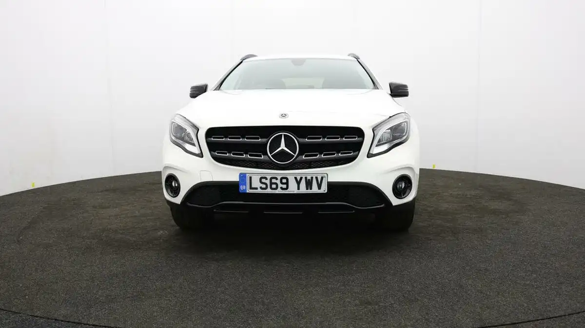 2019-mercedes-benz-gla-class-16-gla-180-urban-edition-7g-dct-big-1