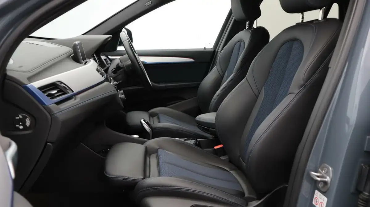 2021-bmw-x1-15-sdrive18i-m-sport-tech-pack-ii-dct-big-14