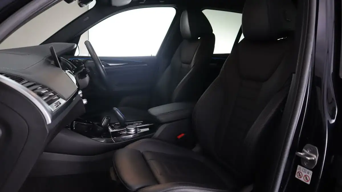 2021-bmw-ix3-e-premier-edition-big-14