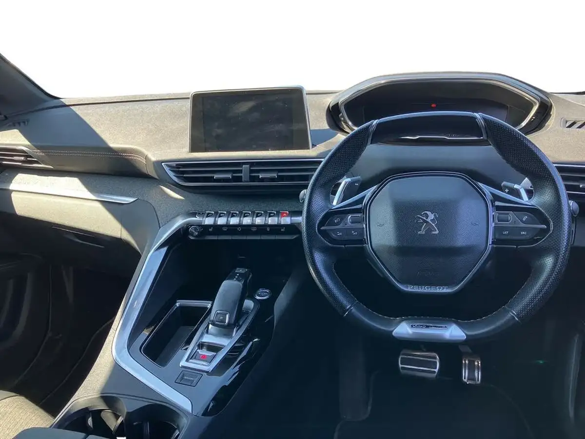 2018-peugeot-3008-suv-16-thp-gt-line-premium-big-8