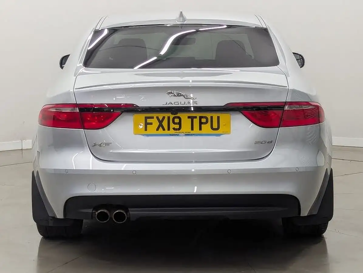 2019-jaguar-xf-20td-r-sport-180ps-ss-saloon-4d-auto-big-8