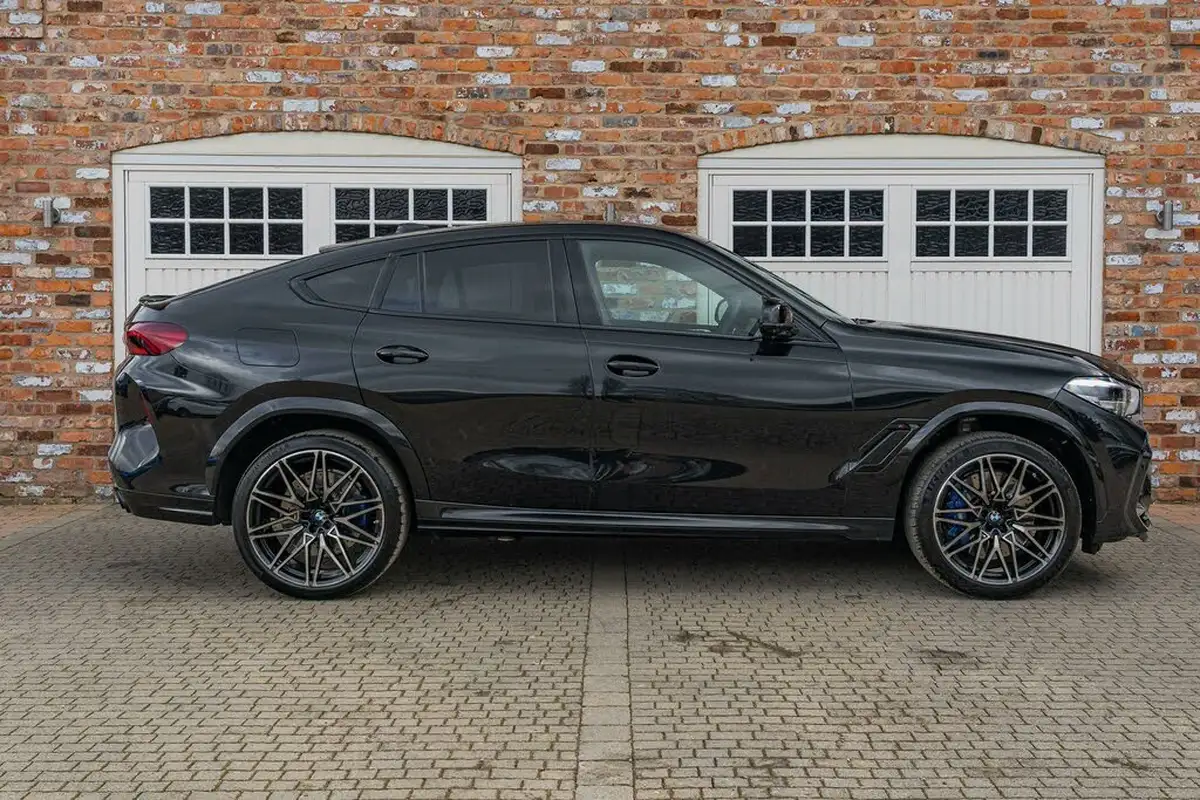 2020-bmw-x6-44-m-competition-big-19