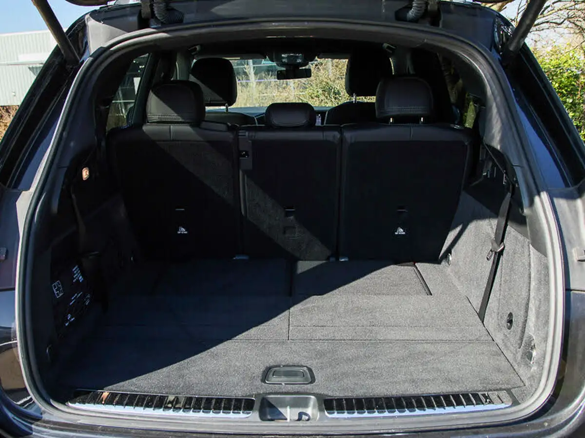 2023-mercedes-benz-gle-class-29d-gle400d-amg-line-premium-big-7