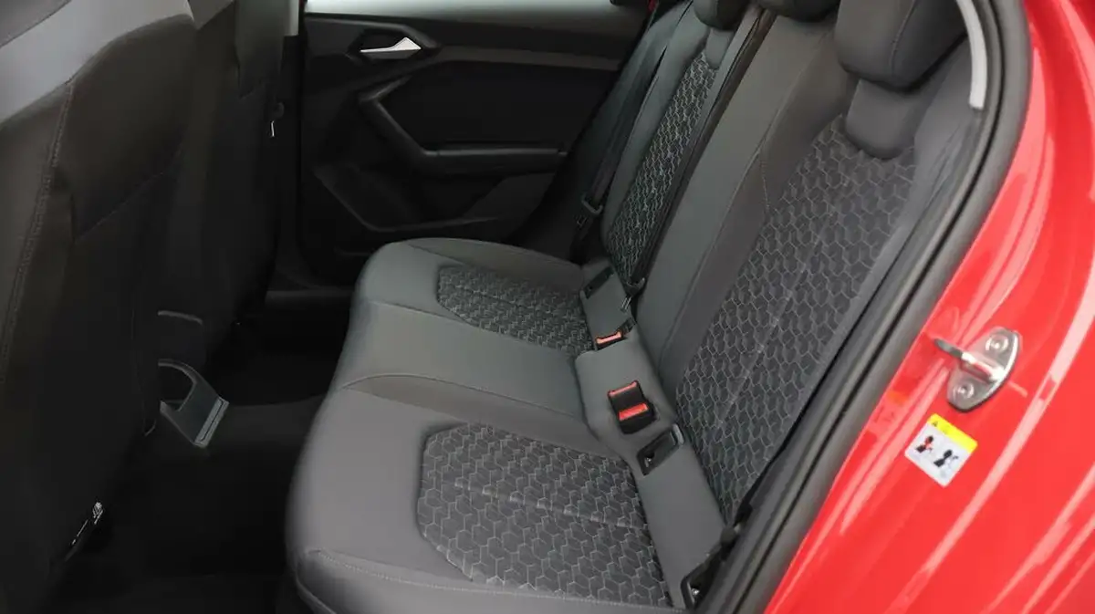 2024-audi-a1-10-25-tfsi-sport-big-16