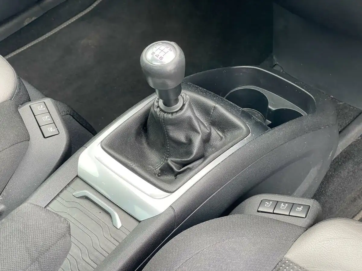 2017-citroen-grand-c4-picasso-16bluehdi-flair-big-21