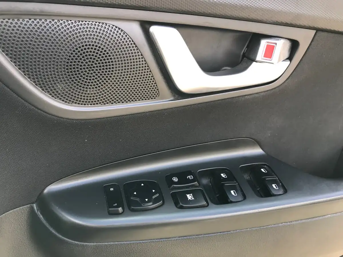 2022-hyundai-kona-10-t-gdi-se-connect-big-28
