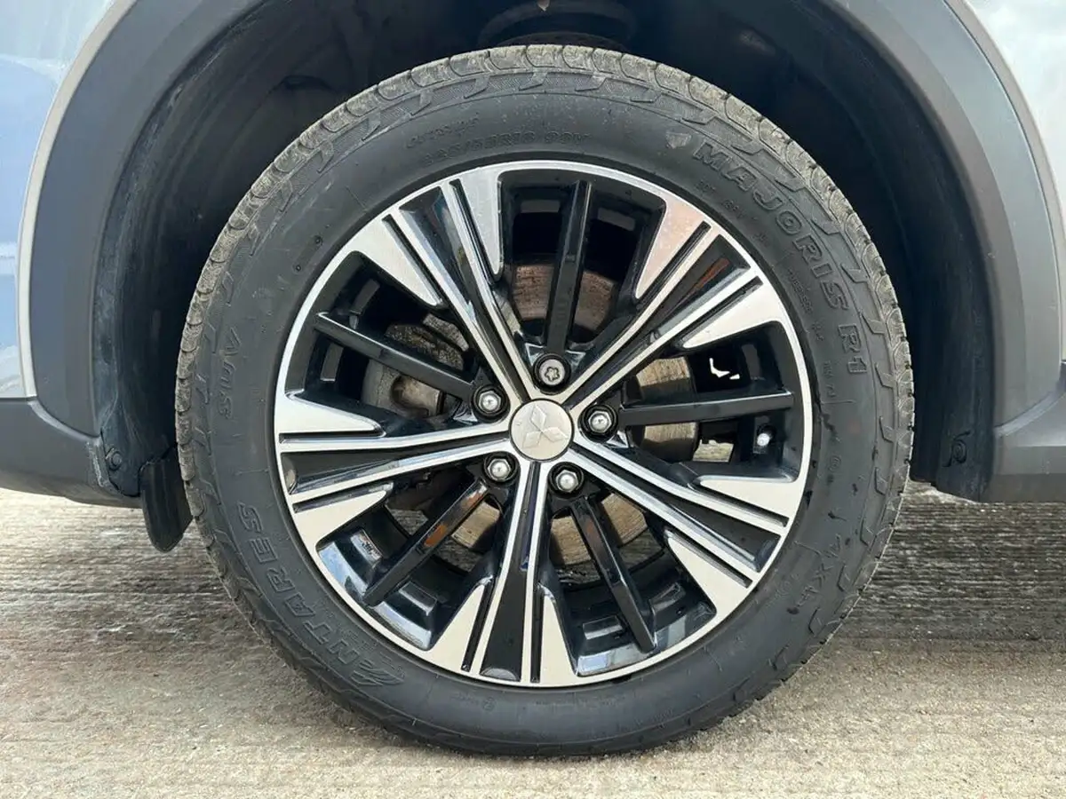 2021-mitsubishi-eclipse-cross-15-exceed-4wd-auto-big-16