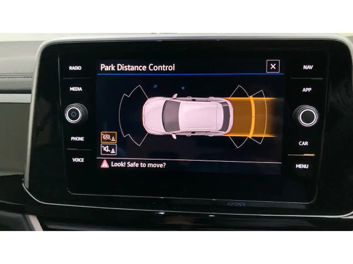 2024-volkswagen-t-roc-15-tsi-r-line-hatchback-5d-dsg-big-28