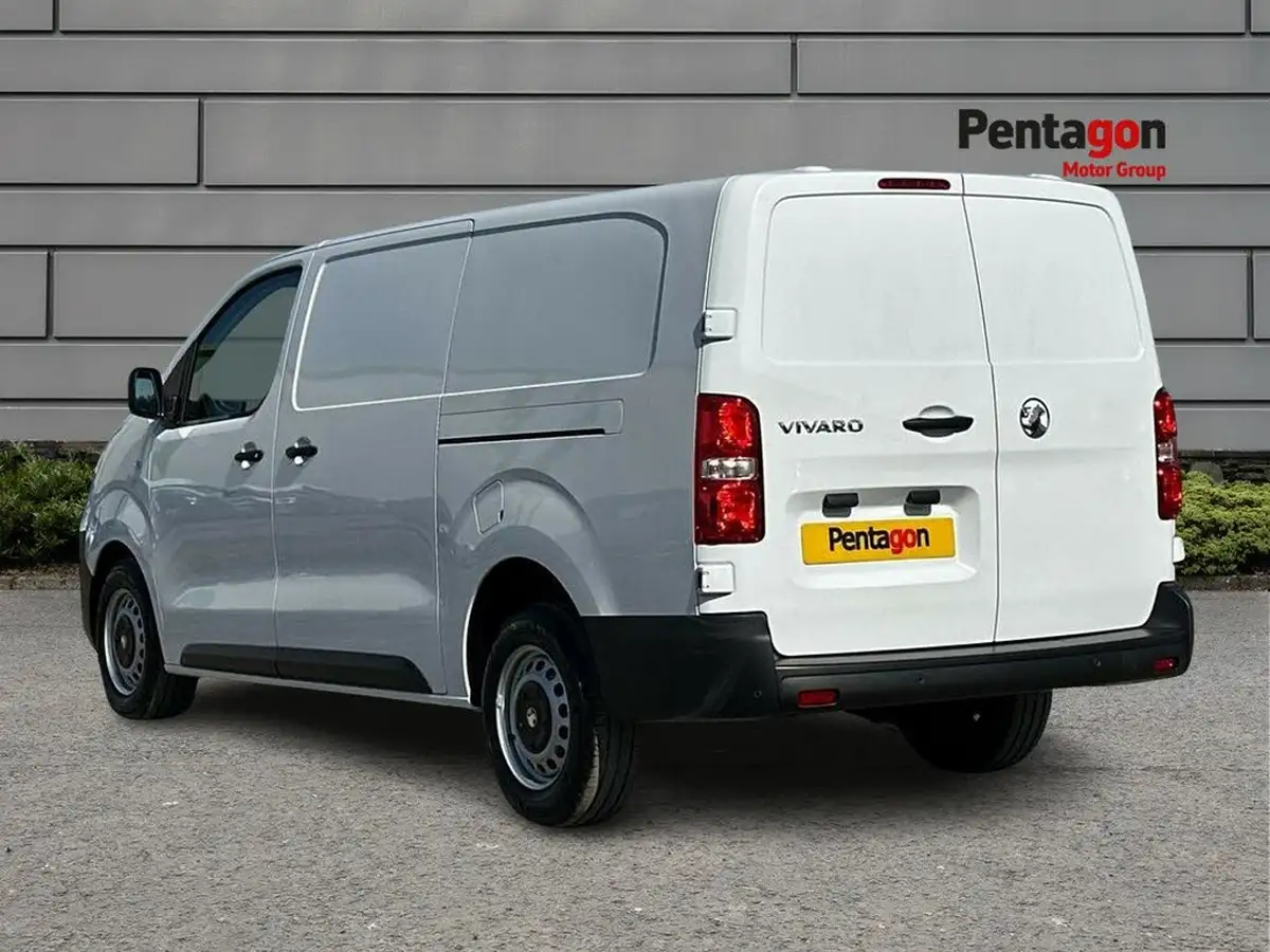2024-vauxhall-vivaro-15td-xl-pro-big-1