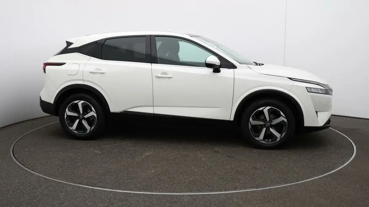 2022-nissan-qashqai-13-dig-t-n-connecta-140ps-big-40