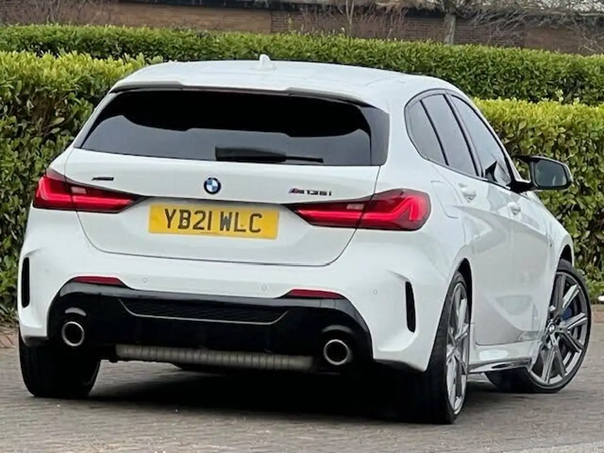 2021-bmw-1-series-20-m135i-xdrive-big-5
