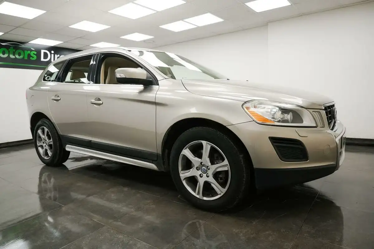 2013-volvo-xc60-24td-d5-se-lux-215bhp-nav-geartronic-big-2