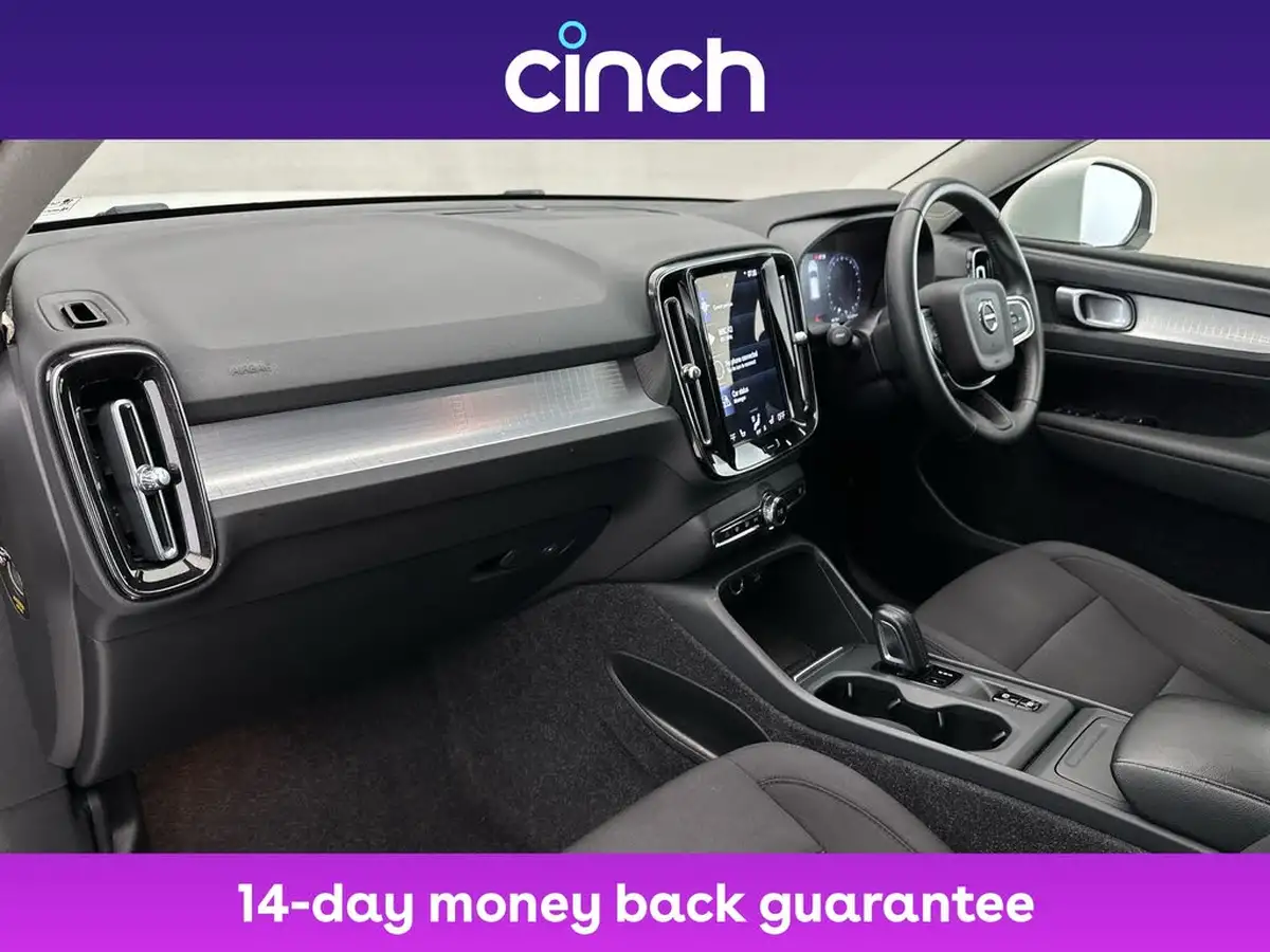 2020-volvo-xc40-15-t3-momentum-geartronic-big-9