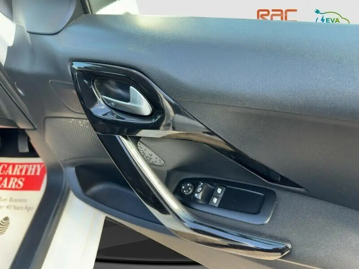 2014-peugeot-208-16-allure-5d-auto-big-14