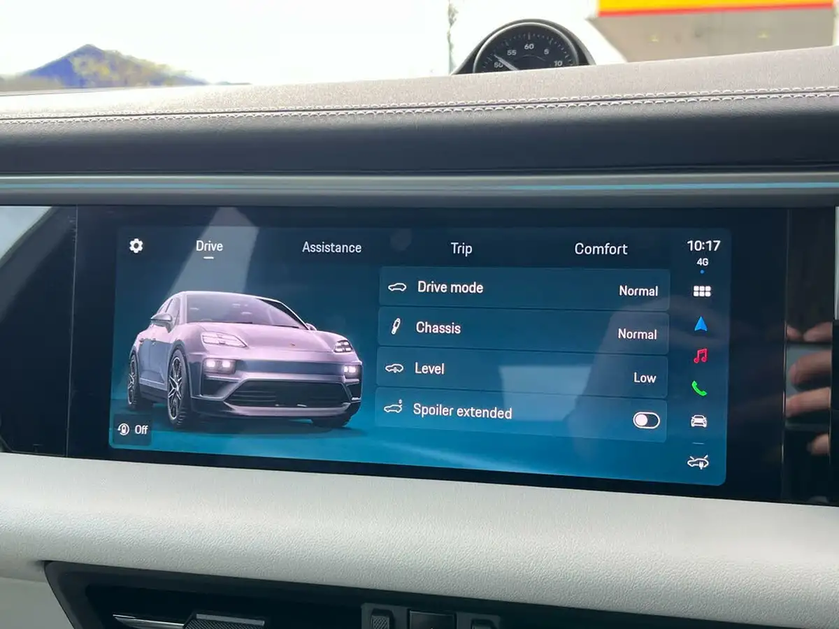 2024-porsche-macan-e-4-electric-big-43