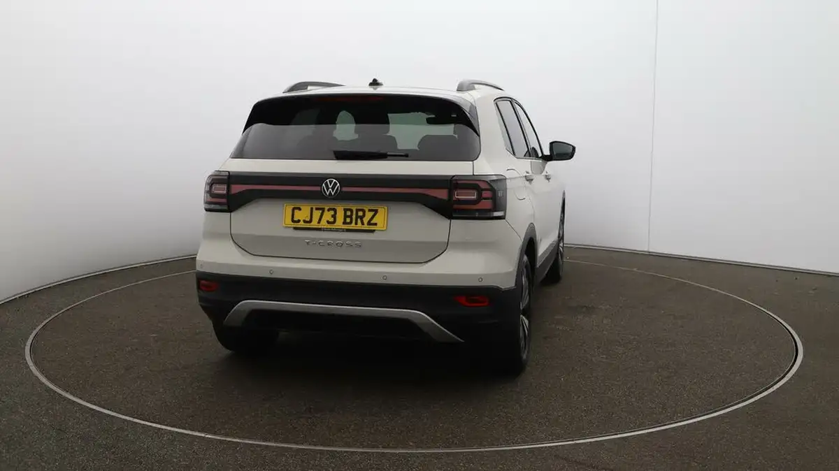 2023-volkswagen-t-cross-10-tsi-black-edition-110ps-big-48
