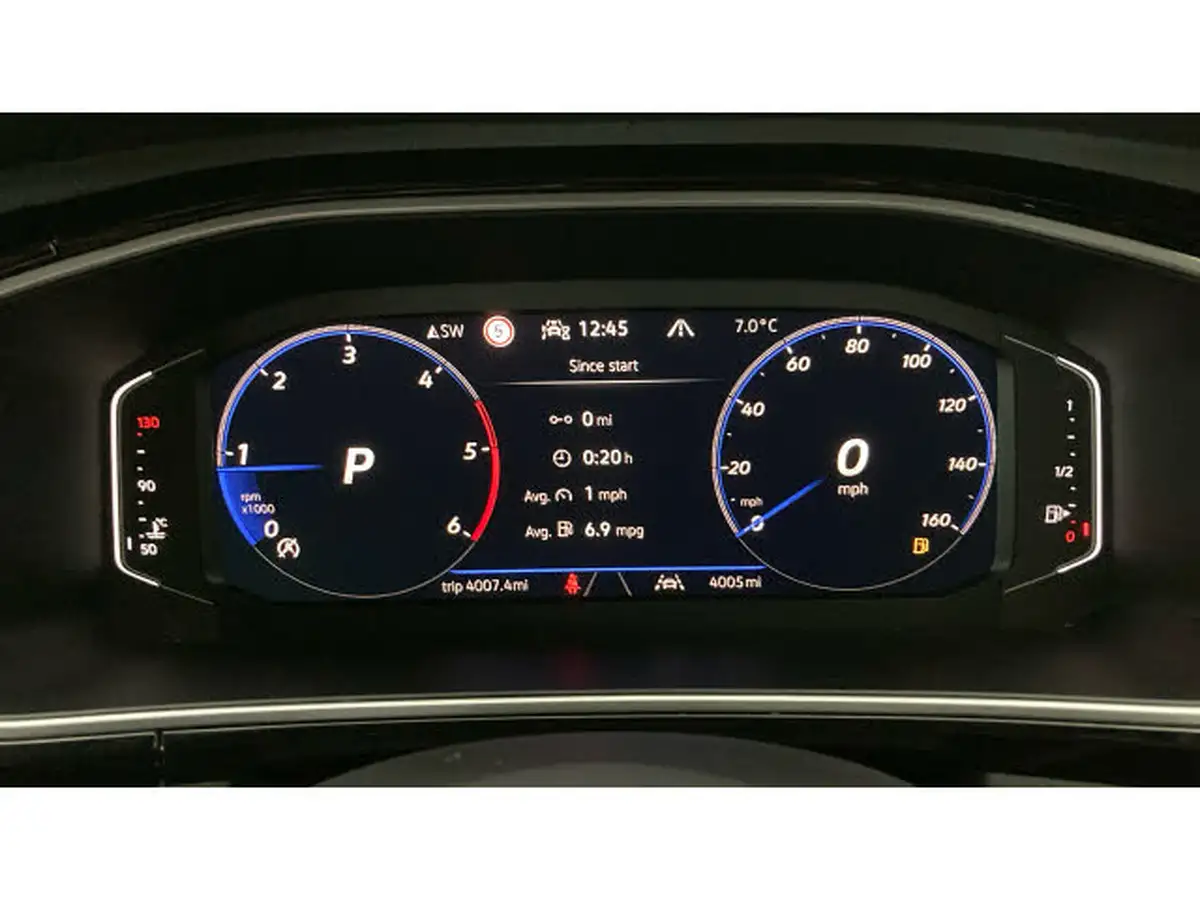 2024-volkswagen-t-roc-20tdi-r-line-dsg-big-10