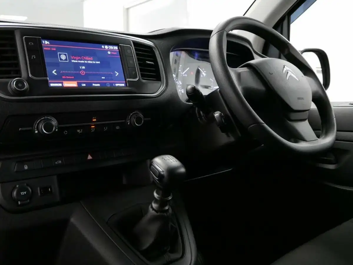 2023-citroen-dispatch-20bluehdi-enterprise-edition-xl-145pseu6d-1400-panel-big-10