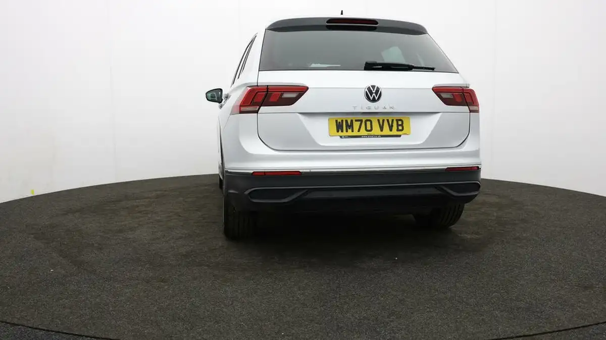 2021-volkswagen-tiguan-15-tsi-life-150ps-dsg-big-34