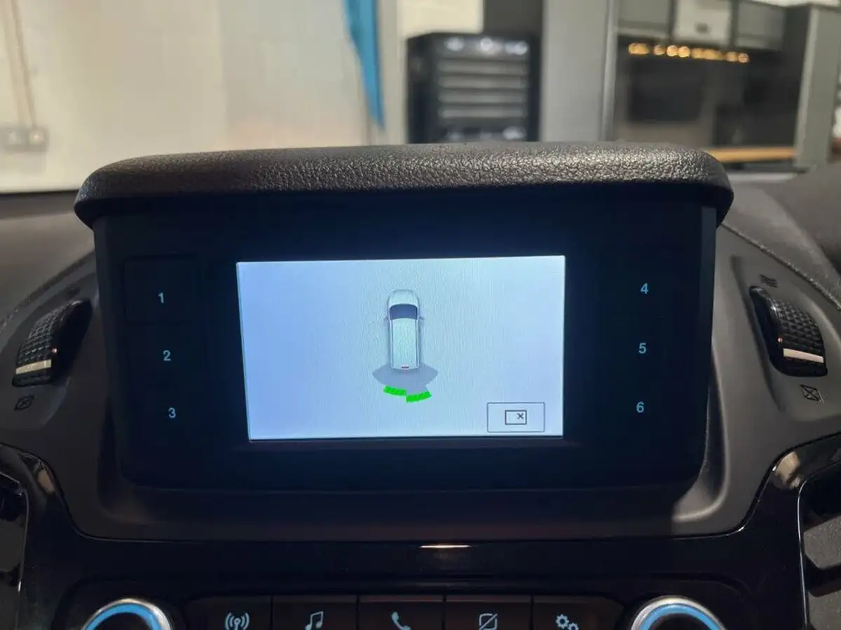 2022-ford-transit-connect-big-21