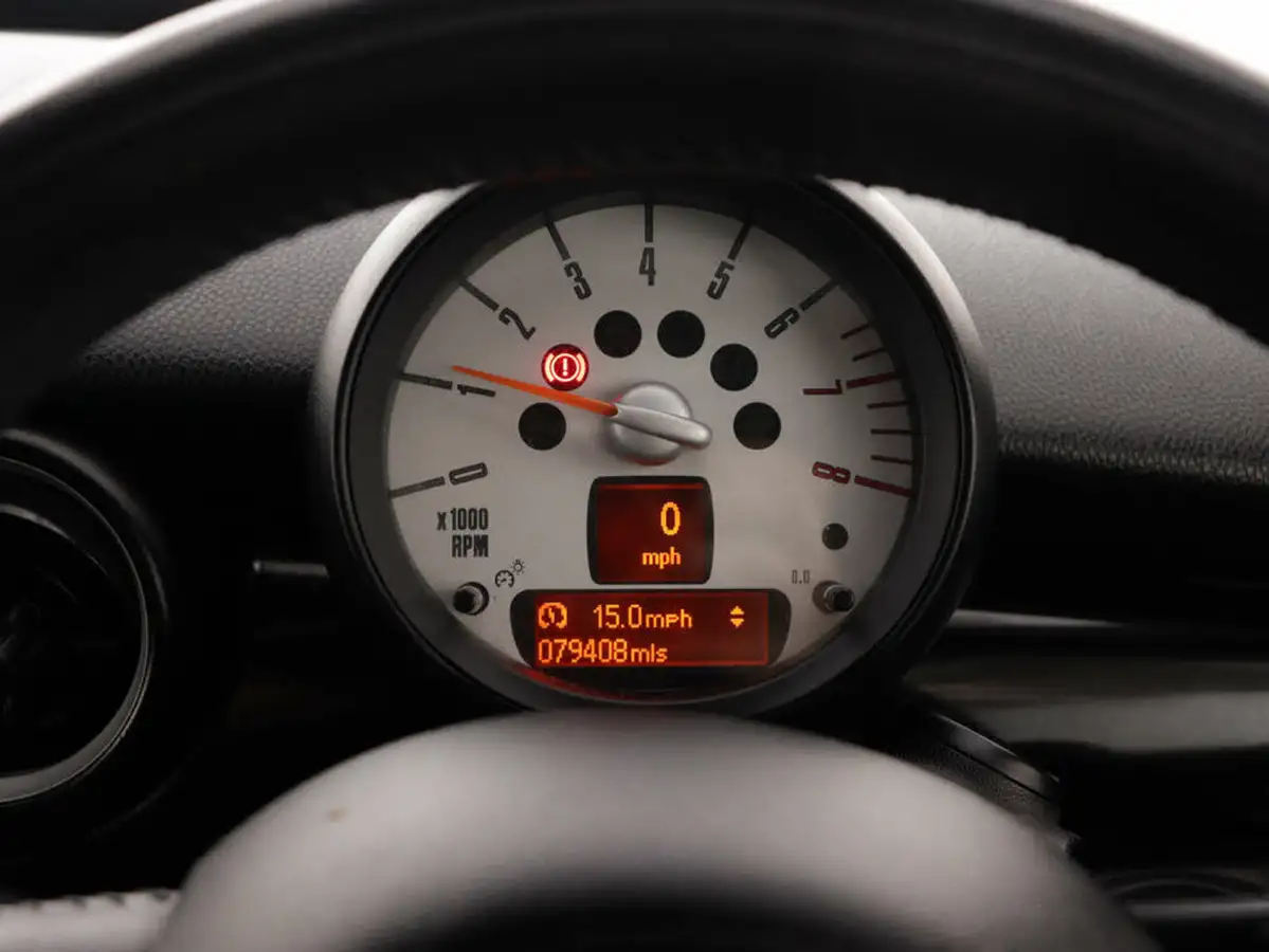2012-mini-cooper-16-cooper-122bhp-coupe-3d-big-14