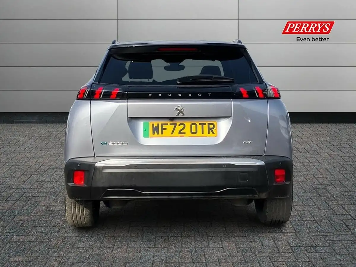 2021-peugeot-2008-suv-e-gt-big-4