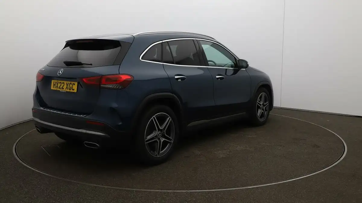2022-mercedes-benz-gla-class-13-gla-200-amg-line-premium-big-45