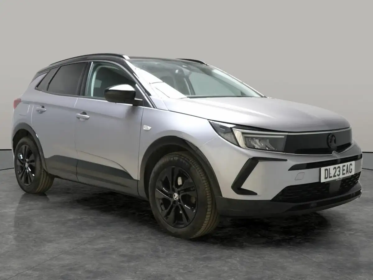 2023-vauxhall-grandland-12-gs-130ps-big-7