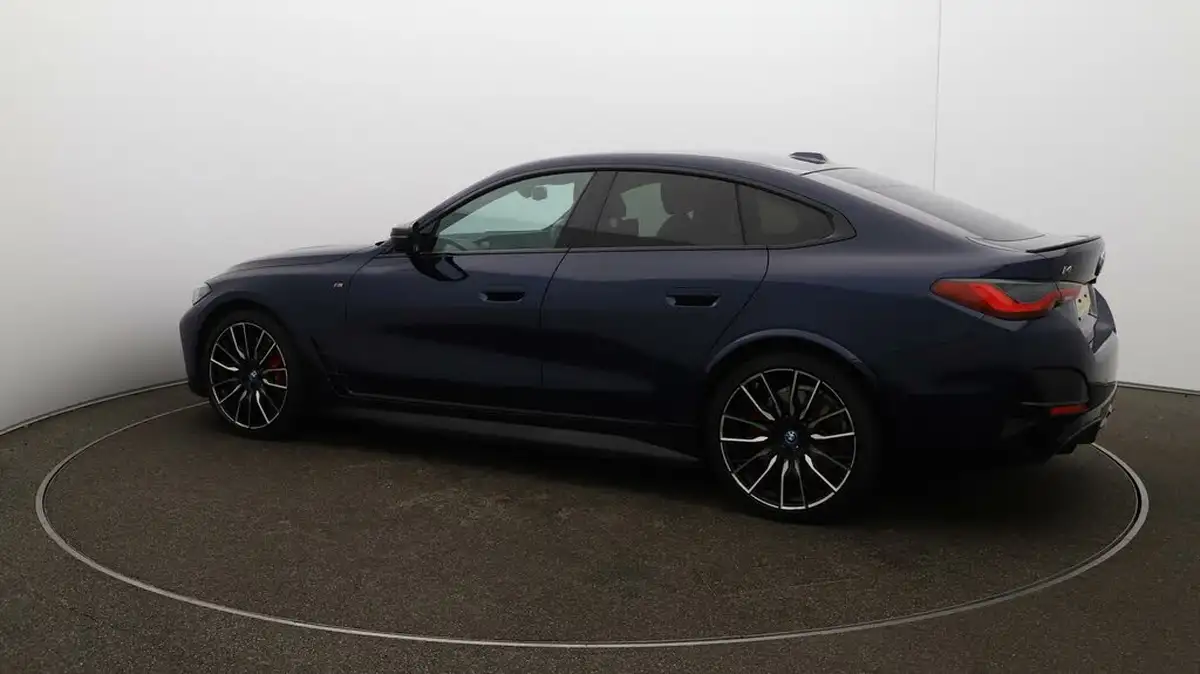 2023-bmw-i4-e-m50-big-43