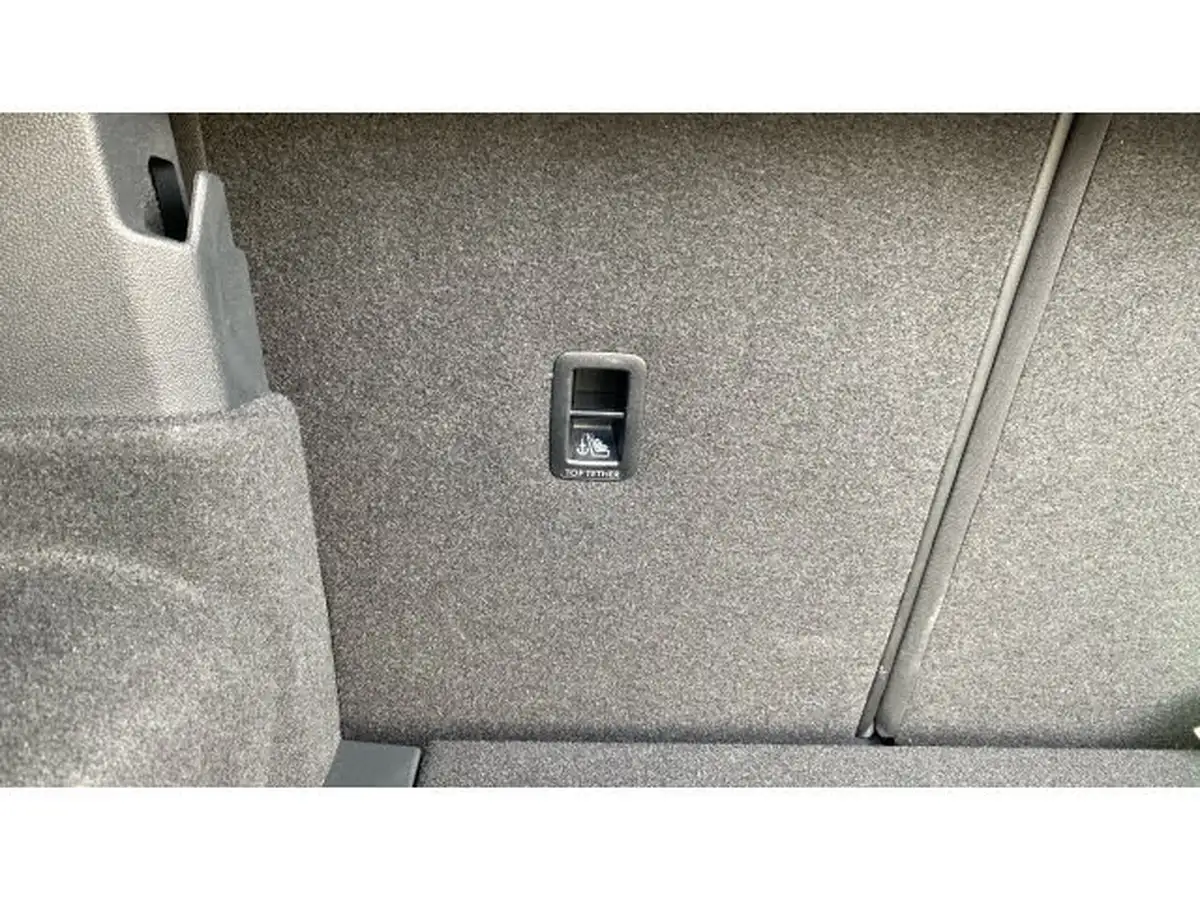 2022-volkswagen-t-cross-10-tsi-se-110ps-big-32