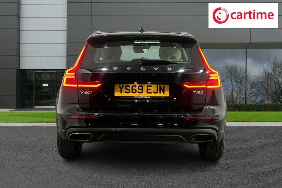 2019-volvo-v60-20-t5-cross-country-plus-big-4