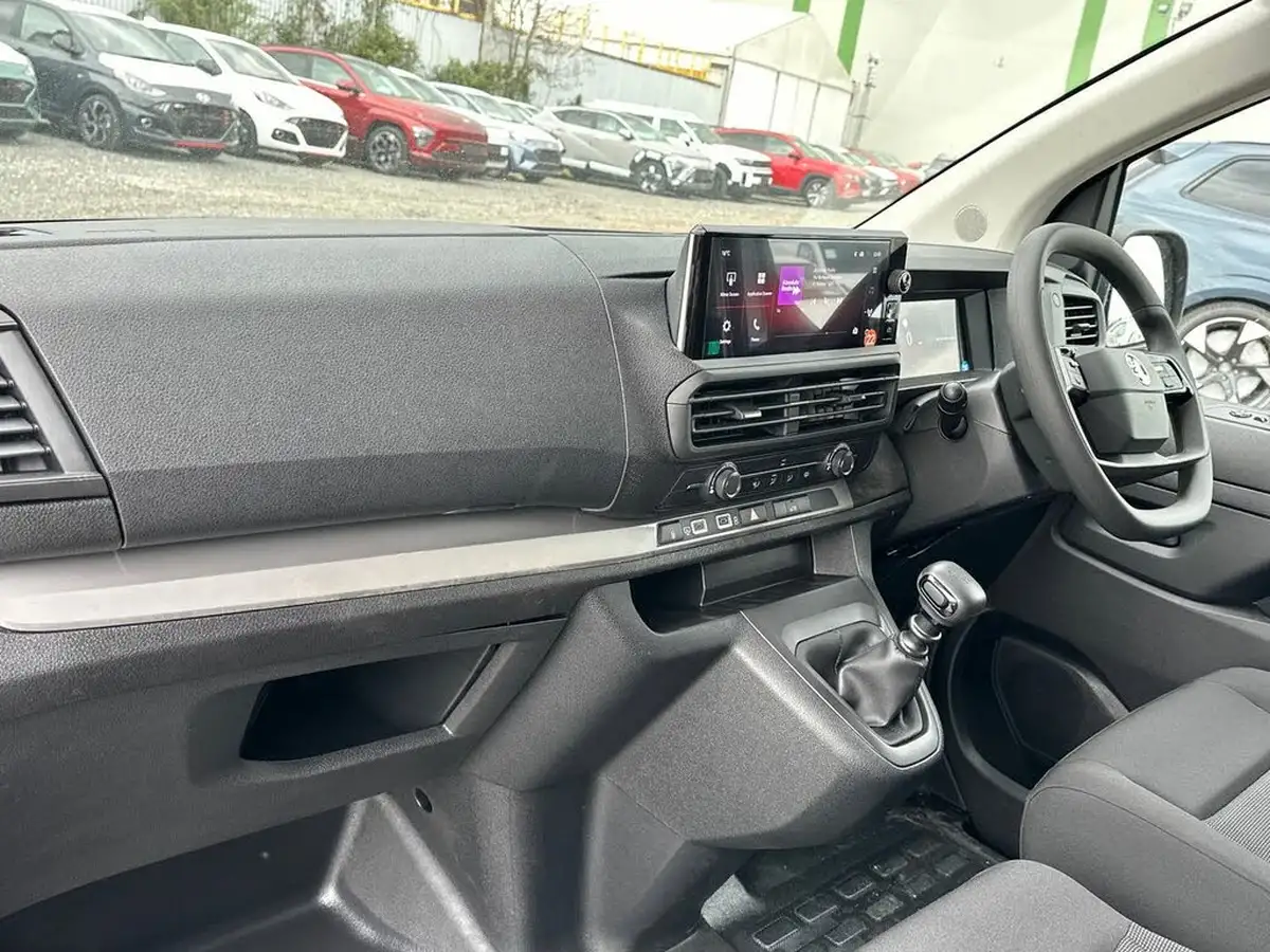 2025-vauxhall-vivaro-15td-xl-pro-big-6