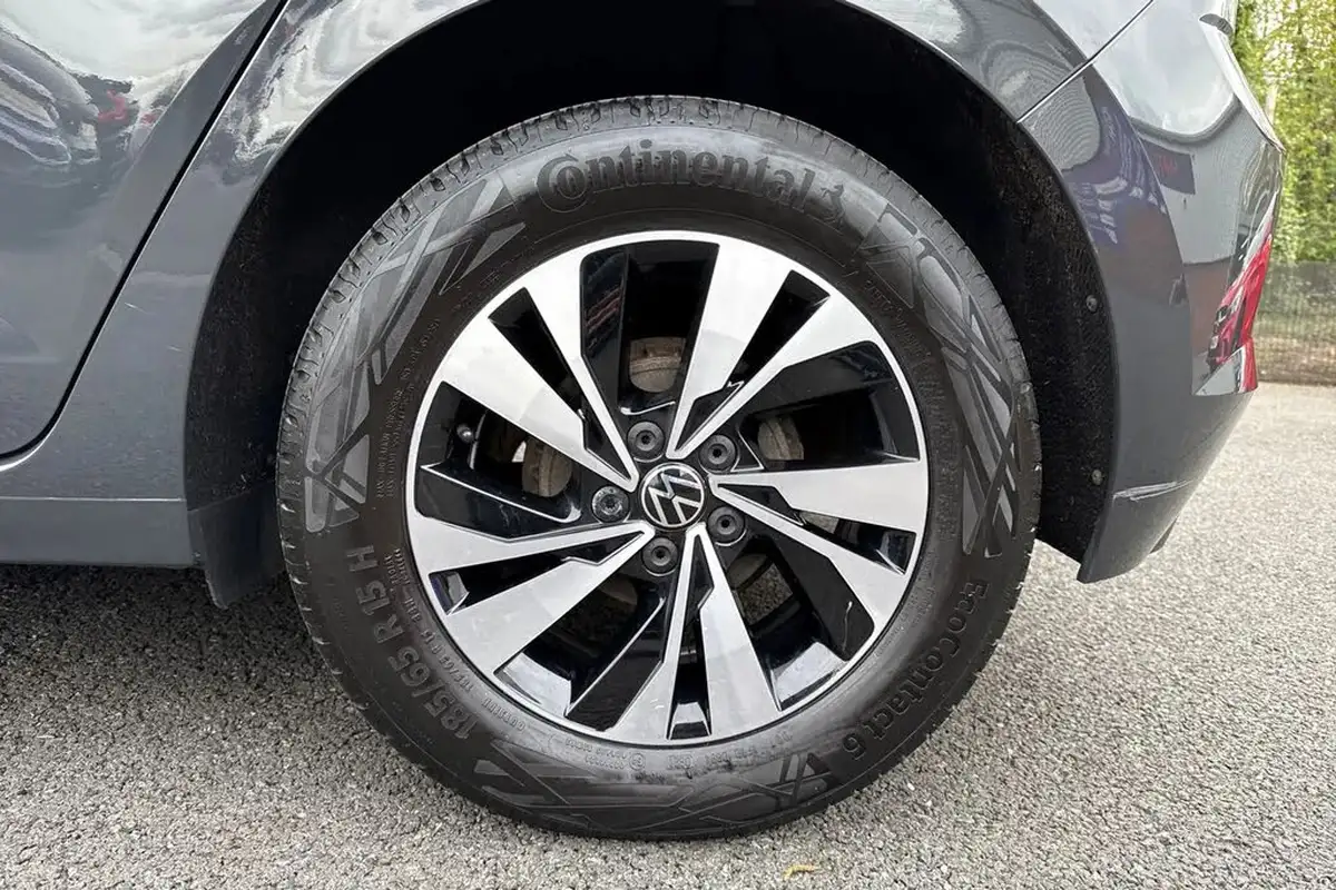 2021-volkswagen-polo-10-match-big-23