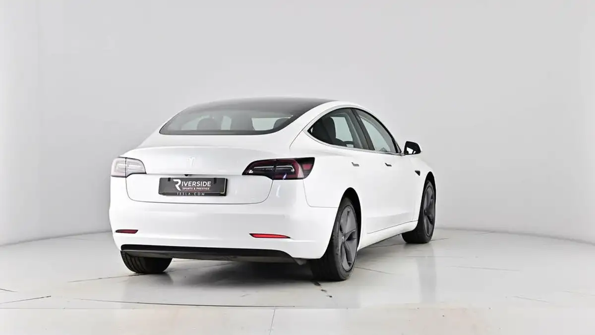 2020-tesla-model-3-e-standard-plus-big-70
